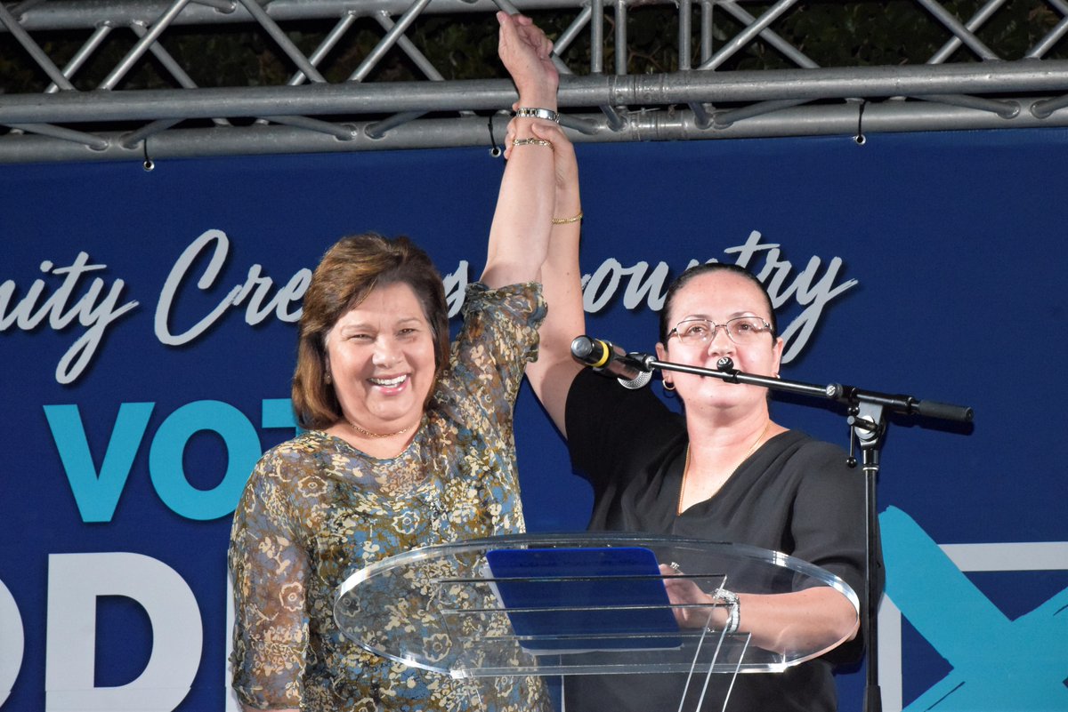 caymancommunity's tweet photo. A wonderful night hearing Heather's plans for Savannah and Cayman and some strong women (and even little girls) on how supporting Heather is the best choice!

You can watch the full meeting here - https://t.co/G0wHarqDF3

#CommunityCreatesCountry #HeatherBoddenSavannah https://t.co/mxhMEK0hyb
