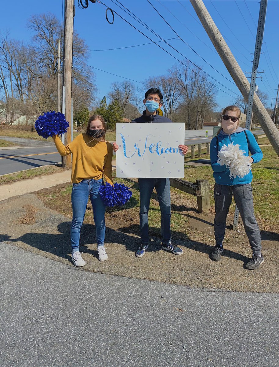 KHSMiniTHON's tweet photo. Big thank you to the humanitarians and NHS members who helped out at the most recent food distribution drive!! https://t.co/JyLqWIQlMv