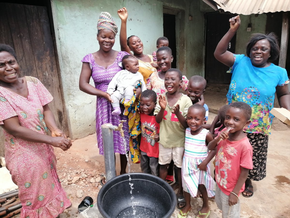StoneFamilyFdn's tweet photo. This #WorldWaterDay we’re celebrating the #enterprises we partner with – using innovation &amp; resolve to deliver #sustainable safe #water services @safewaternet @1001Fontaines @drinkwellco @EauetVie @Water4 @OshunGlobal @JibuCo @everflowafrica @HappyTap_TM KWSH https://t.co/d9WfsNpX1R
