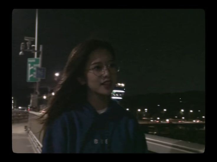 ；Crying because someone hurts you is epic, but have you ever crying because someone's too kind and you think you don't deserve them?

- dari buana untuk semesta -