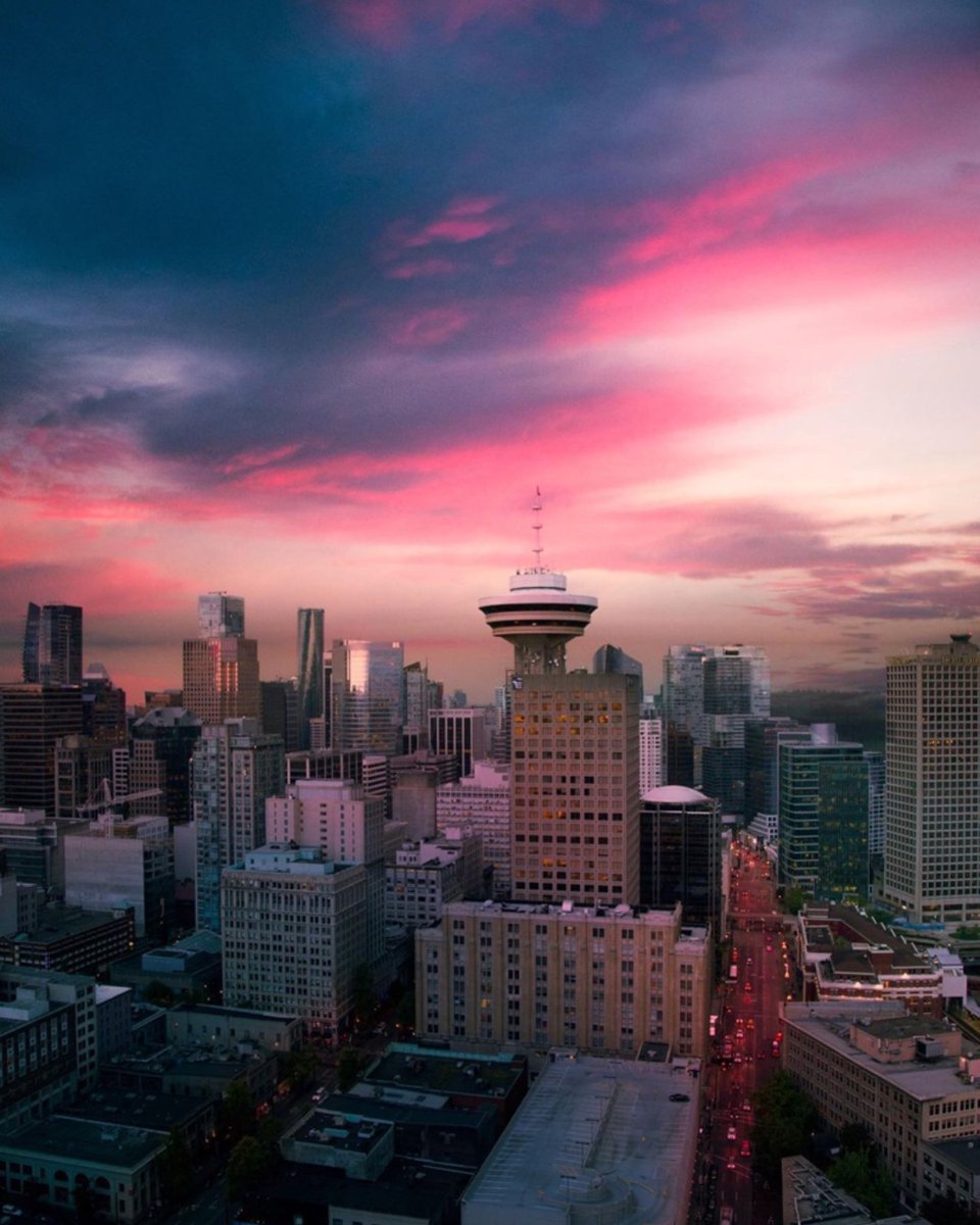 📸@staysinspired
Never waste a sunset