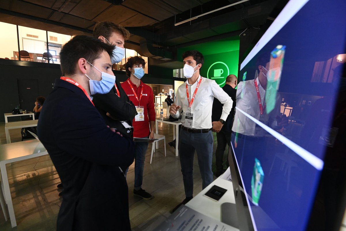 Quali #challenge deve affrontare un'impresa che vuole fare innovazione in Italia?💡
1️⃣ Definizione del #modellodibusiness
2️⃣ Creazione di un #network
3️⃣ Comprensione dei #bisogni del #mercato
4️⃣ Gestione delle #risorse finanziarie
<a href="/DeloitteItalia/">Deloitte Italia</a> | #smau > bit.ly/challenge-inno…