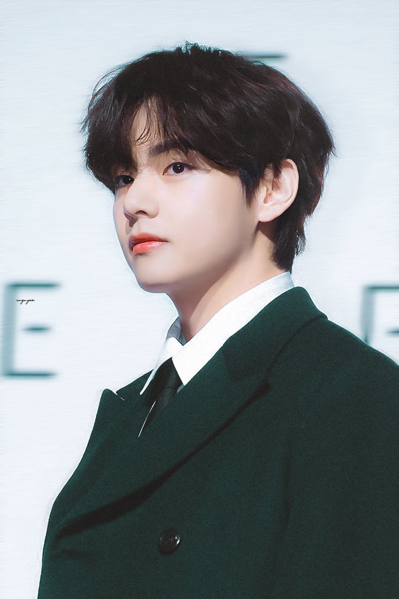 𝐯𝐨𝐲𝐚𝐠𝐞𝐫. tweet media