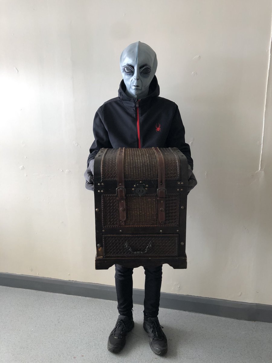 HighbankFS1's tweet photo. We had a very special visitor in Nursery today, Tralis from planet Transorm. He has left us a box with lots of exciting objects in. @HighbankPrimary #TransformWritingCompetition21 #TogetherWeWrite @_RachelMeli @helenHfordham @TransformTrust @TransformCEO https://t.co/pAByYym5U5