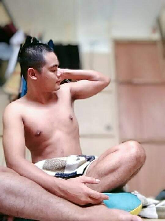 surio_albert's tweet photo. Papawis mona bago matulog https://t.co/onG9xSWENT