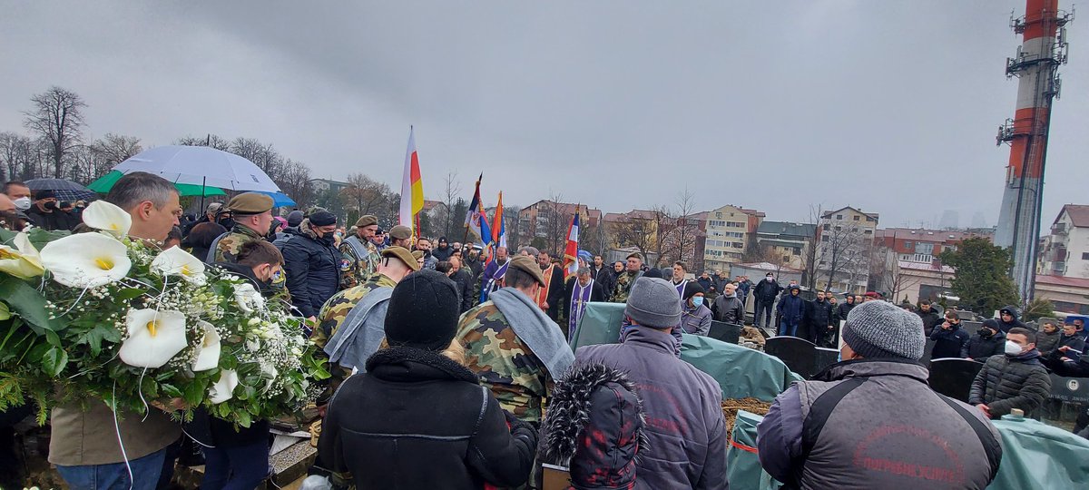 JelenaMKandic's tweet photo. Sahrana #AlbertAndiev iz herojske #549mtb na #CentralnoGroblje u #Beograd-u.
Večna slava #BesmrtniBataljon🌹cc #HerojiSaKošara🌹& #HerojiSaPaštrika.🌹
Veliko hvala #549mtb & #55gb.🌹
#NemaNazad💪🏻🇷🇸✊🏻 https://t.co/eGE5avf5gp