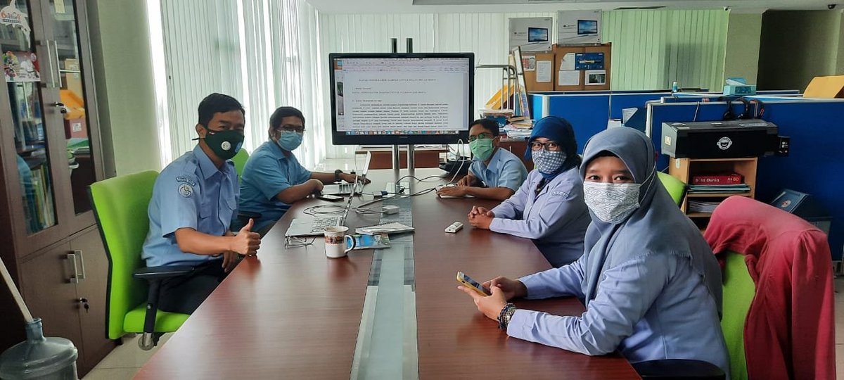 #SahabatBahari Ancol (22/3/21) - Rapat Koordinasi penyusunan Paten (HAKI) Kapal Insinerator Sampah untuk Pulau-Pulau Kecil, karya peneliti #pusriskel dan @brsdm_kp 
<a href="/kkpgoid/">KKP RI</a> <a href="/in_radiarta/">INRadiarta</a>  #KKPRebound #innovation #maritime