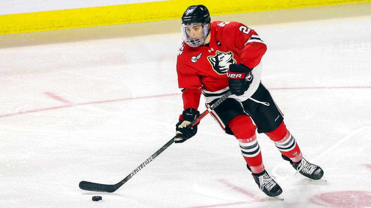 EdmontonOilers's tweet photo. The #Oilers have signed 2018 sixth-round pick Michael Kesselring to a three-year entry-level deal!

The 6’4” defenceman spent the last two seasons with @GoNUmhockey, posting seven goals &amp; six assists in 54 @NCAAIceHockey games.

He'll join the @Condors for the rest of 2020-21. https://t.co/xHVNyTmQTO