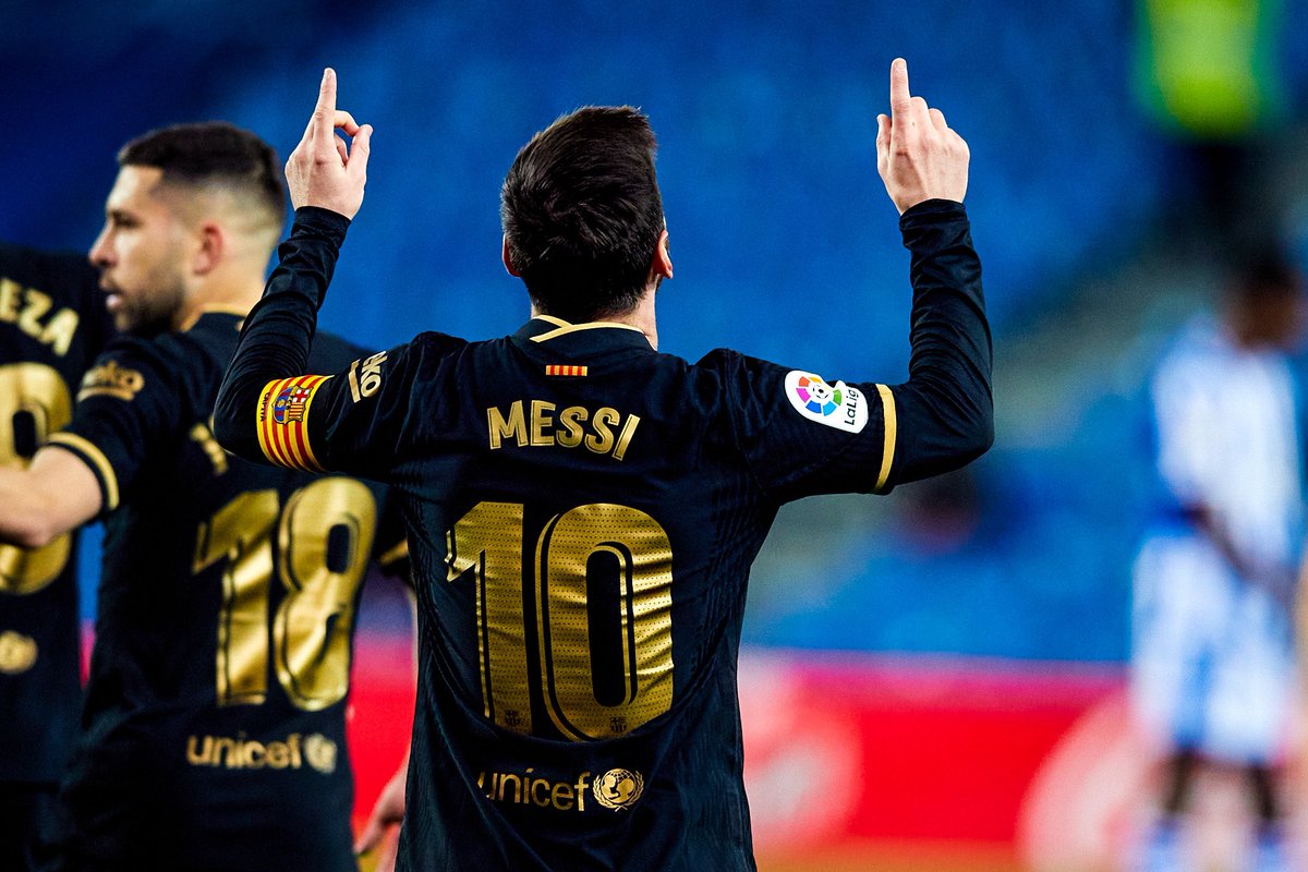 Messi llegó a 700 goles con la camiseta de Barcelona

663 goles en partidos oficiales
37 goles en juegos amistosos

#DelanteroDeÉlite