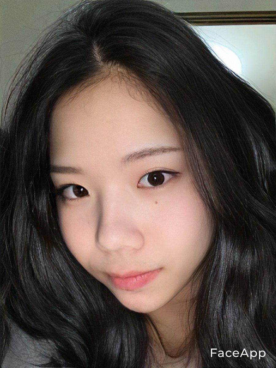 0_Bless_you_0's tweet photo. 加工って…… https://t.co/RjYOP5G98X