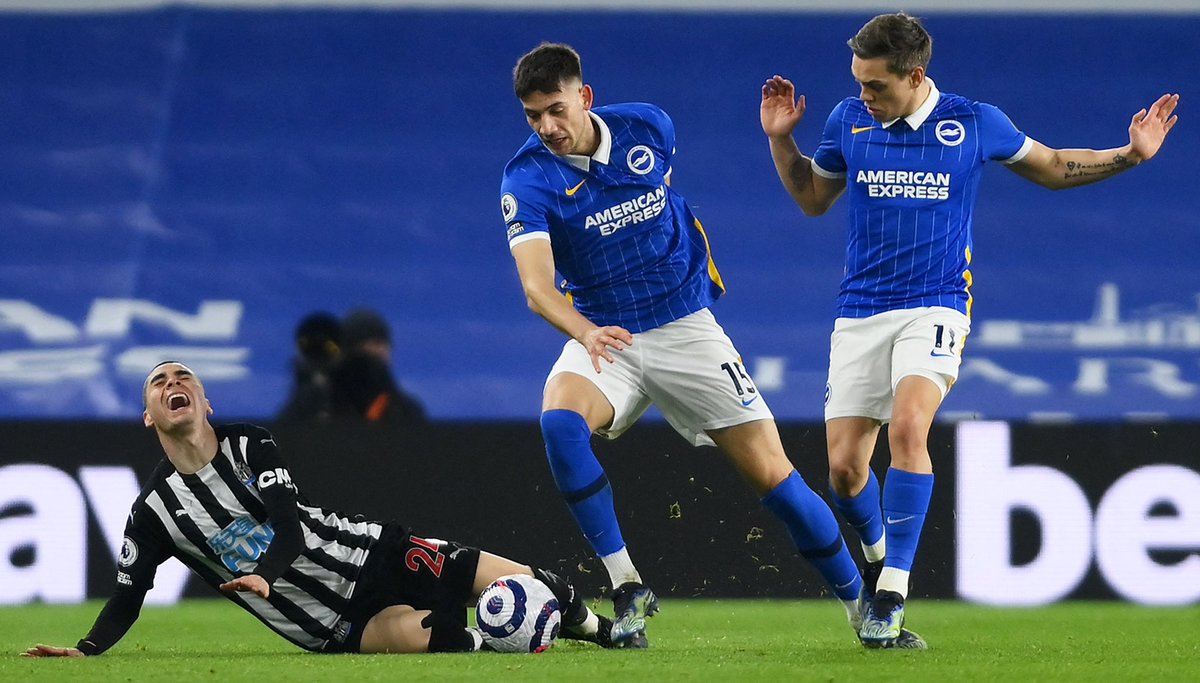 Miguel Almirón regresó tras casi un mes de ausencia por lesión y jugó 76 minutos en el Newcastle que cayó 3-0 ante el Brighton. 

#ParaguayoDeÉlite #PremierLeague
