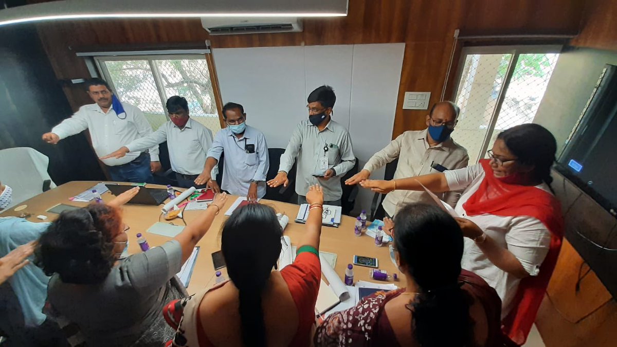 WCDhyderabad's tweet photo. @PoshanPakwada2021-Hyderabad district level Convergence meeting with line departments and released posters by the District Collector madam.

@WCDTelangana
@Collector_HYD 
@POSHAN_Official https://t.co/lOCy4Onkvo