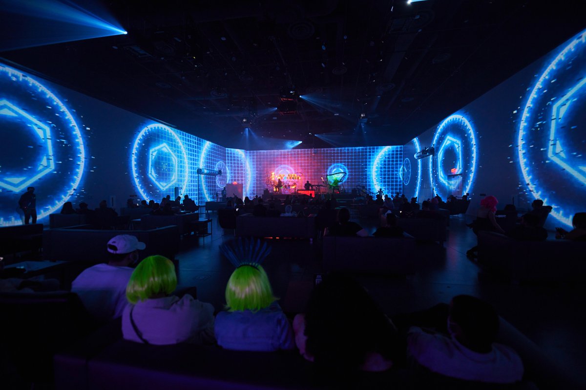 djbissen's tweet photo. If you've been wondering what I've been up to (or even if you haven't...), I've been working on co-developing Soul in the Machine, an immersive show in Las Vegas, that is performing at @AREA15official. We're playing 6 shows this weekend. Tix at https://t.co/IK5LLBjRFx https://t.co/ksaPBT4MN0