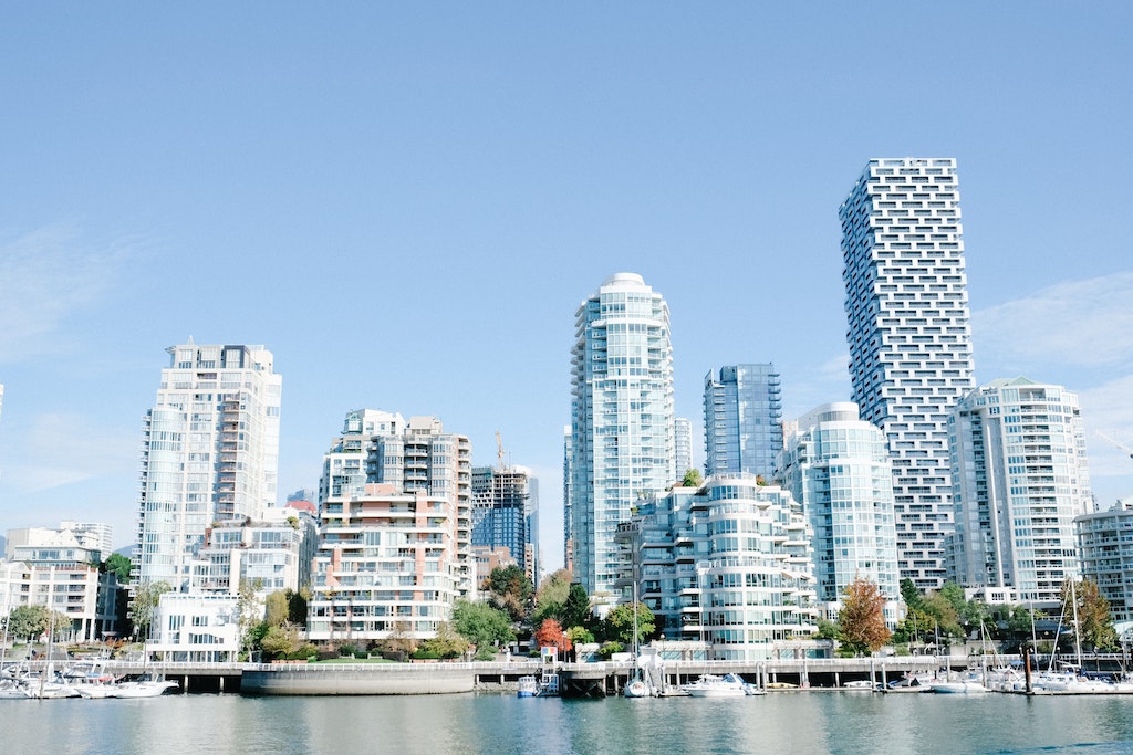 ProptechCollect's tweet photo. #AI driven #energymanagement platform @Paritygo and @ecobee, the inventor of the world's first #smartthermostat, partner to drive increased #energyefficiency in multi-residential buildings across North America.  🏙 🌱

To learn more read on below 👇 https://t.co/ShealT1nKz https://t.co/GB7BShTKY8