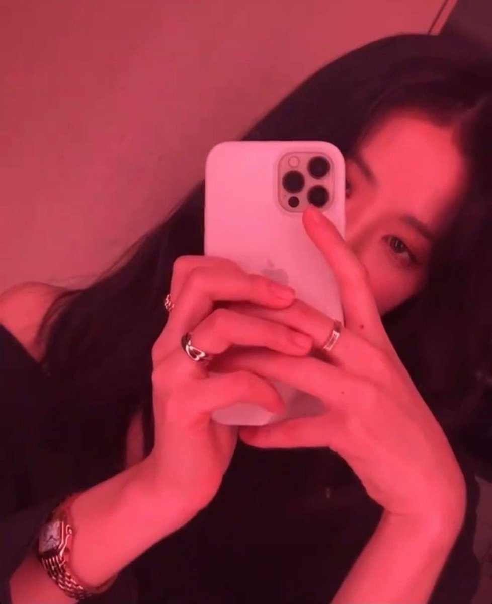 FANBLACKPINKa's tweet photo. IG] 210321 — Sooyaaa_ 🐰 story updated: 

#JISOO #지수 @BLACKPINK  
#BLACKPINK #블랙핑크 🖤💖 https://t.co/OqnAfeAVpN