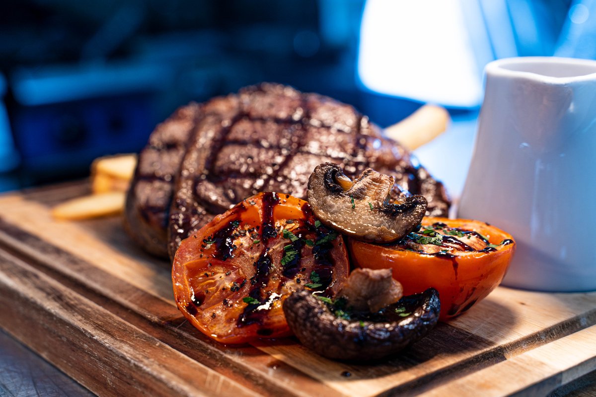 arranphoto's tweet photo. a close up of food on a wooden table https://t.co/4a3cJODIHa
