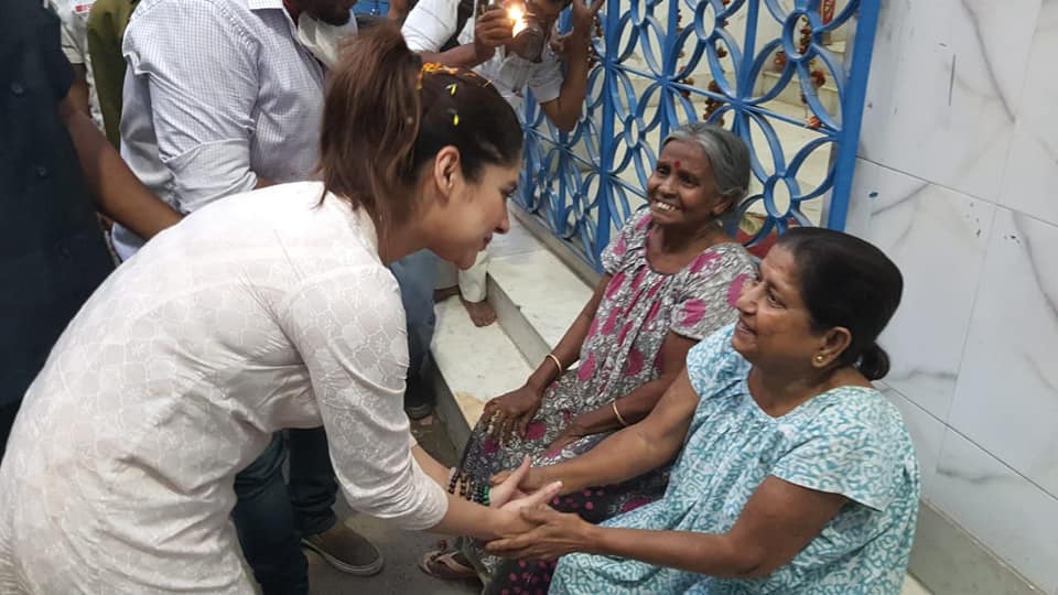 BJP4Bengal's tweet image. ভারতীয় জনতা পার্টির বেহালা পূর্ব বিধানসভা কেন্দ্রের বিজেপি প্রার্থী @Paayel_12353 নির্বাচনী প্রচারে  বাড়ি বাড়ি জনসম্পর্ক করছেন।

সোনার বাংলার স্বপ্ন পূরণে এবং তৃণমূলের অপশাসন থেকে বাংলাকে রক্ষা করতে দিকে দিকে বিজেপি প্রার্থীদের জয়যুক্ত করুন। #Vote4BJP #Vote4SonarBangla