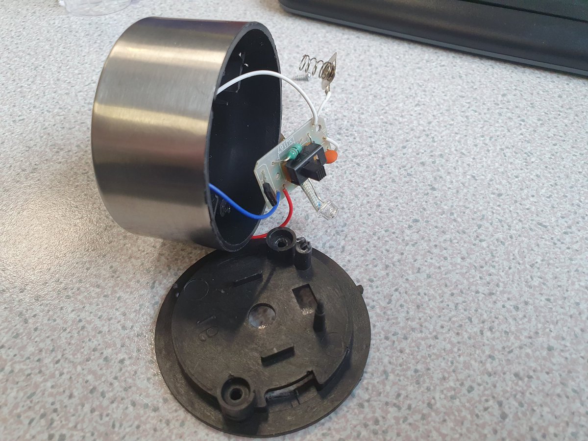 MissSpencerDT's tweet photo. Spent the engineering lesson today taking things apart to discuss what they're made from, how they are manufactured, and how they work... #Disassembly #GCSEEngineering #Engineering https://t.co/ieiPPGzjOs