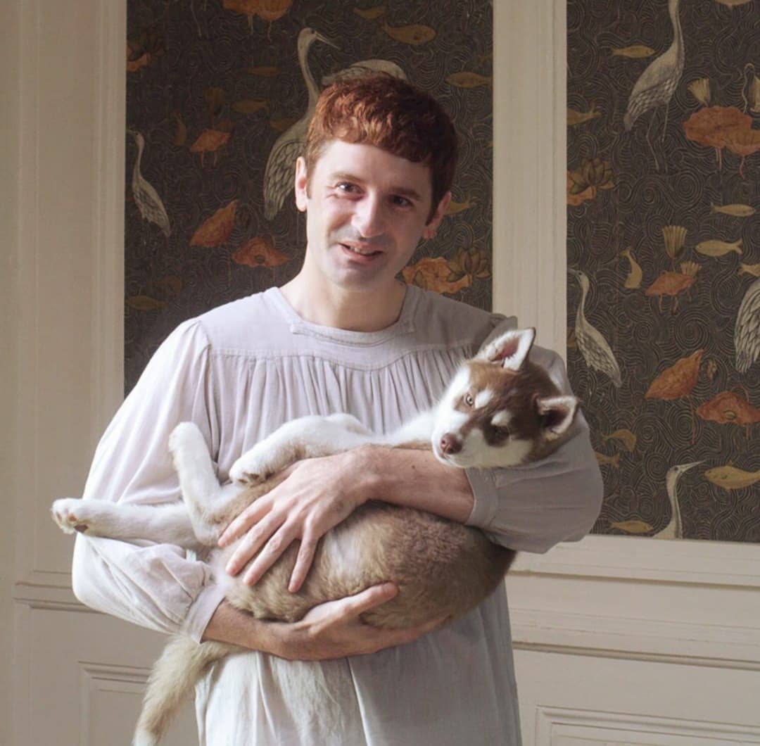 Le dernier Ciné-Bulles est sorti et j'y parle du film de couverture, le si doux Garçon chiffon de Nicolas Maury. <a href="/AXIAfilms/">Axia Films</a> 

J'y poursuis aussi ma série sur la présence de plus en plus accrue des femmes dans les métiers du cinéma québécois, ici avec le poste d'éclairagiste.