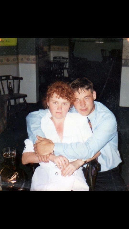 Sianybax's tweet photo. 29yrs ago today we met #stillgoinstrong ❤️ https://t.co/Zoz8DsrfeO