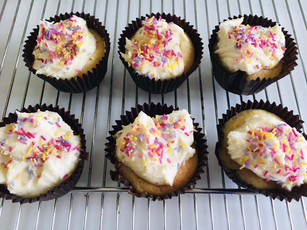 helengoth's tweet photo. First attempt at #cupcakes!
Not the best I’ve had but edible! 🤪 #NotADomesticGoddess #BeginnerBaker https://t.co/WyXIiw559y