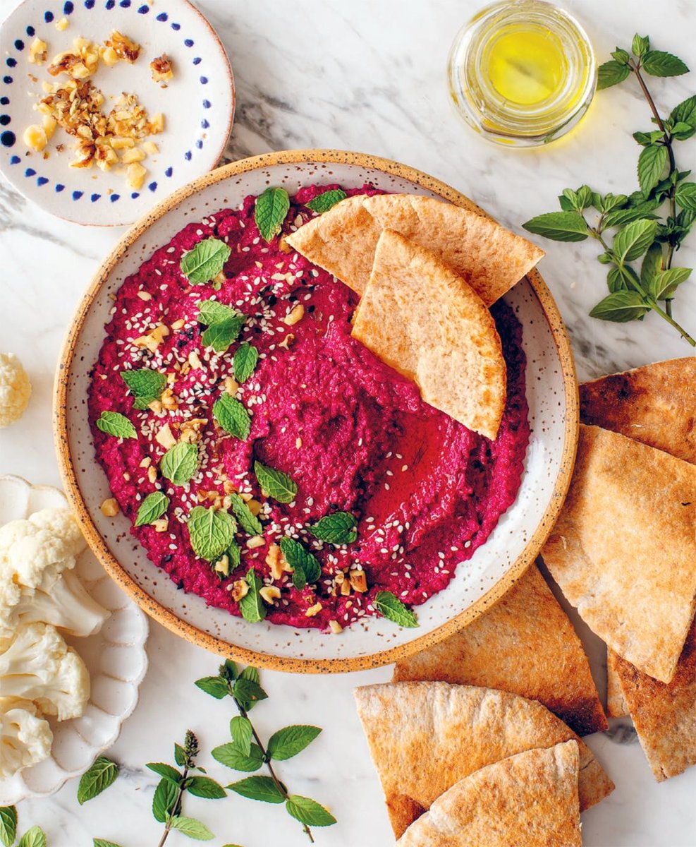 FoodConnectsVT's tweet photo. Beets are featured as a March NH Harvest of the Month local food. This list is a great resource to try different recipes—sautéed greens with pasta, beet hummus or tahini sauce, and beet burgers. Which one will you try?
#farmtoschool #beets #recieps
https://t.co/F7OtDj4mOK https://t.co/qpMNUSpxzl