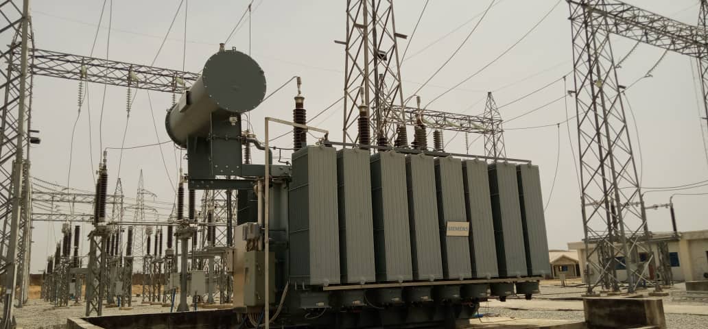 TCN_NIGERIA's tweet photo. TCN ENGINEERS INSTALL AND ENERGIZE 40MVA TRANSFORMER AND 330kV REACTOR https://t.co/msu3a57rGs