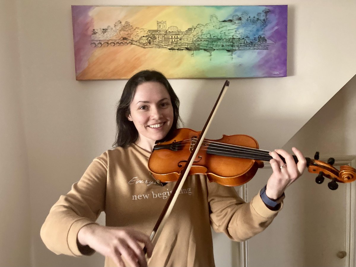 MusNetIrl's tweet photo. "Is it my right hand? The bow? Does it have enough rosin? Too much? Is it my left hand? Is that even the right note??"๐๐ถ
We caught up with Muireann Nรญ Dhubhghaill as she takes on the #MNGrade1athon Challenge to learn the violin๐ป
Read all about it: https://t.co/1KydcmGHSA https://t.co/8cS7szEa4y