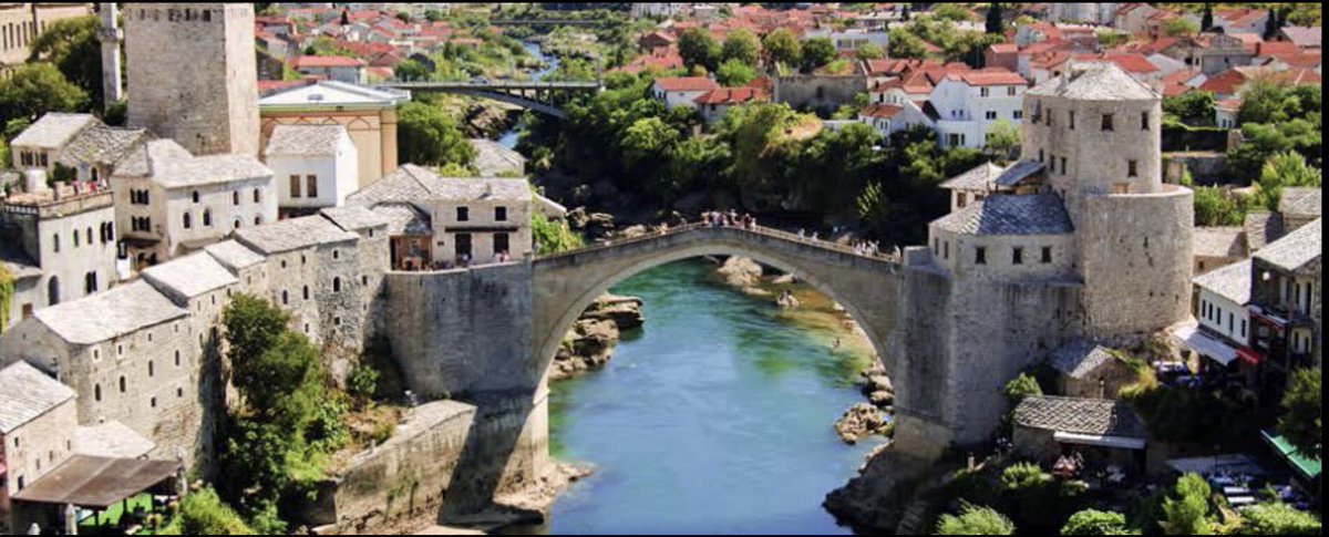 musabickioglu's tweet photo. Devlet kurmak yerine göre kolay
Medeniyet kurmak ise zordur.

Anadolu halkı görkemli bir medeniyetin mirasçısıdır.
Medeniyetimizin sinir uçları sınırlarımızın dışındadır ve yaşamaya devam ediyor.

Kudüs, Saraybosna, Şam, Kahire ve Medine örnek şehirlerden bazılarıdır. https://t.co/HNsaRuIqso