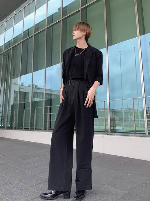 本当に身長174cm？デカすぎる身長174cmの人間が現れるwww