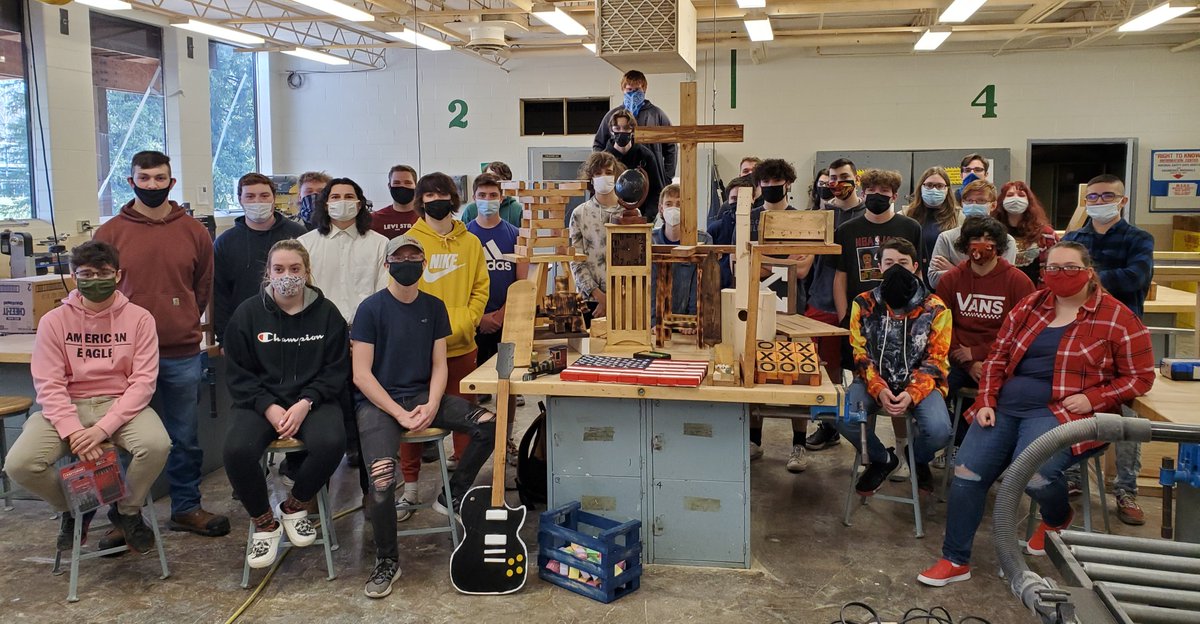 ConstructionLhs's tweet photo. Another successful 2" x 4" challange in the books!  Congrats to our winners, Peoples choice, Anthony Smith-clock project,  Technically Challanging, Branson Lee-mini pool table, Most Artistic, Caden Ratliff- Globe, Most Practical, Brice Poe-Steps. @LHSGalesOffice. #granvillepike. https://t.co/0YS4Wp0EJy