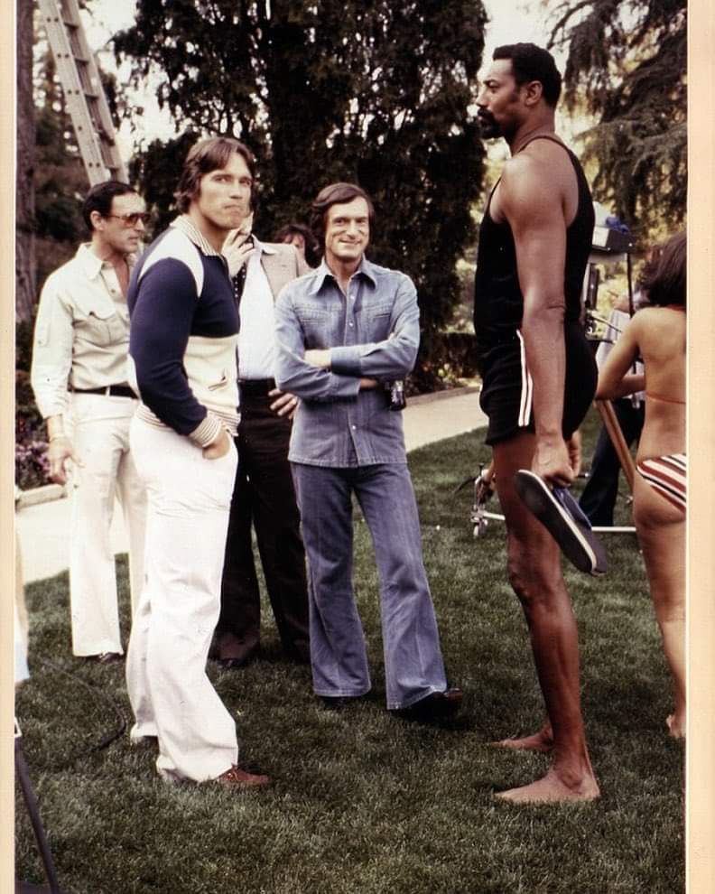 BasKetBalleros's tweet photo. #ArnoldSchwarzenegger #Hughefner #WiltChamberlain
#Losañosmaravillosos https://t.co/XY3ZtR3Hzn