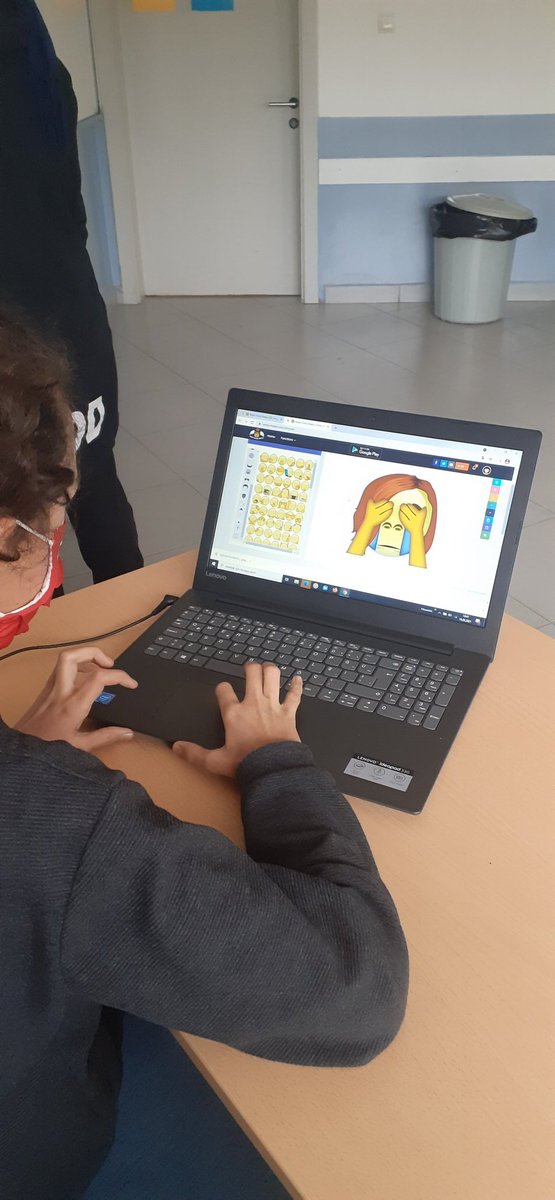 Sarglmustafame1's tweet photo. Okulumuz öğrencileri "MANİSAFER"etwinning projesiyle internet güvenliği konusunda bilinçleniyor
#manisafer
#etwinning 
@manisafer 
@il_mem_45 
@SarigolMEM https://t.co/BLQNBeKtgv