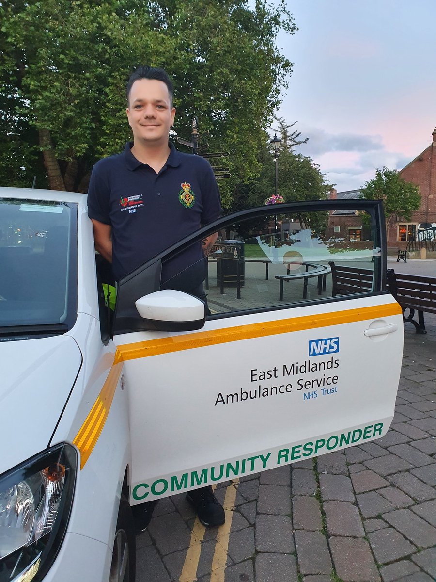 CfieldCFRs's tweet photo. We've got Smudge standing by today, Smudge was also on standby yesterday too. 
This lovely volunteer will be covering Brimington and surrounding areas supporting @EMASNHSTrust
Also Toby has logged on CFR15 and standing by in #Chesterfield
#volunteers #EMASCFR #communitylove 💚❤ https://t.co/9YKMKB5K8u