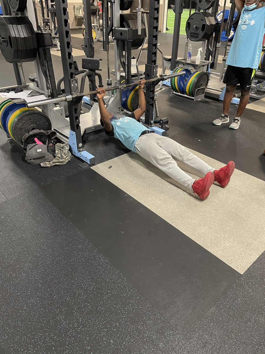 CoachBencke's tweet photo. Are you slept on or were you sleeping in? Guys got after it this morning session and put in that sweat equity! @SeguinCougarFB @ChaceGreatness @nolimitbvn @Ali_Khalil_ @emaceoo @Evan04s @Fbaskin2 @varioo_ https://t.co/hVYzDUKp7l