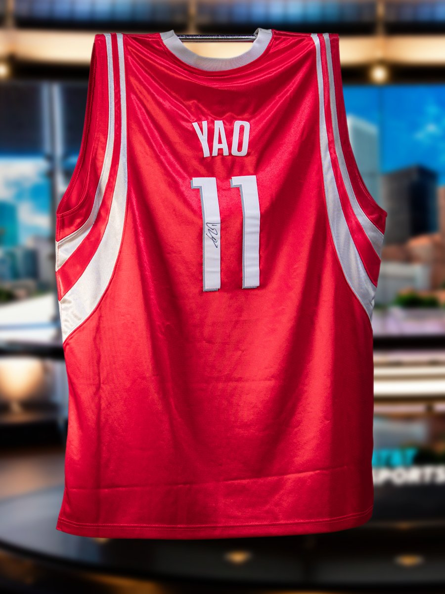 SpaceCityHN's tweet photo. 🚨GIVEAWAY TIME🚨

Enter to WIN an autographed Yao Ming jersey!

1️⃣Make sure you're following @ATTSportsNetSW on Twitter and Instagram
2️⃣ Quote tweet using #Rockets11Jersey 

Contest ends soon, so enter to WIN today! #Rockets https://t.co/fflSa0Ytmf