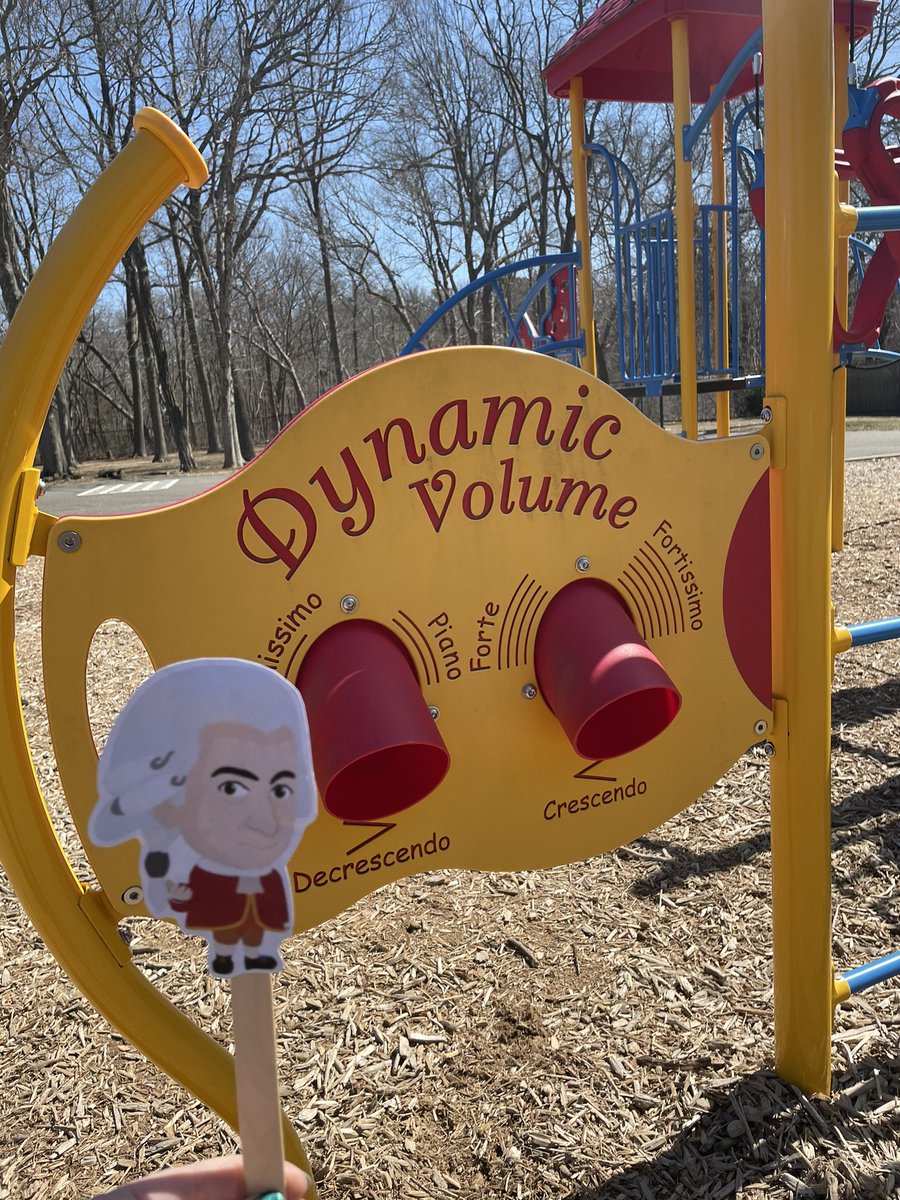 Mozart takes a Spring walk with Mrs. Hook’s 1st grade class <a href="/FlatMozart/">Flat Mozart - Sayville</a>