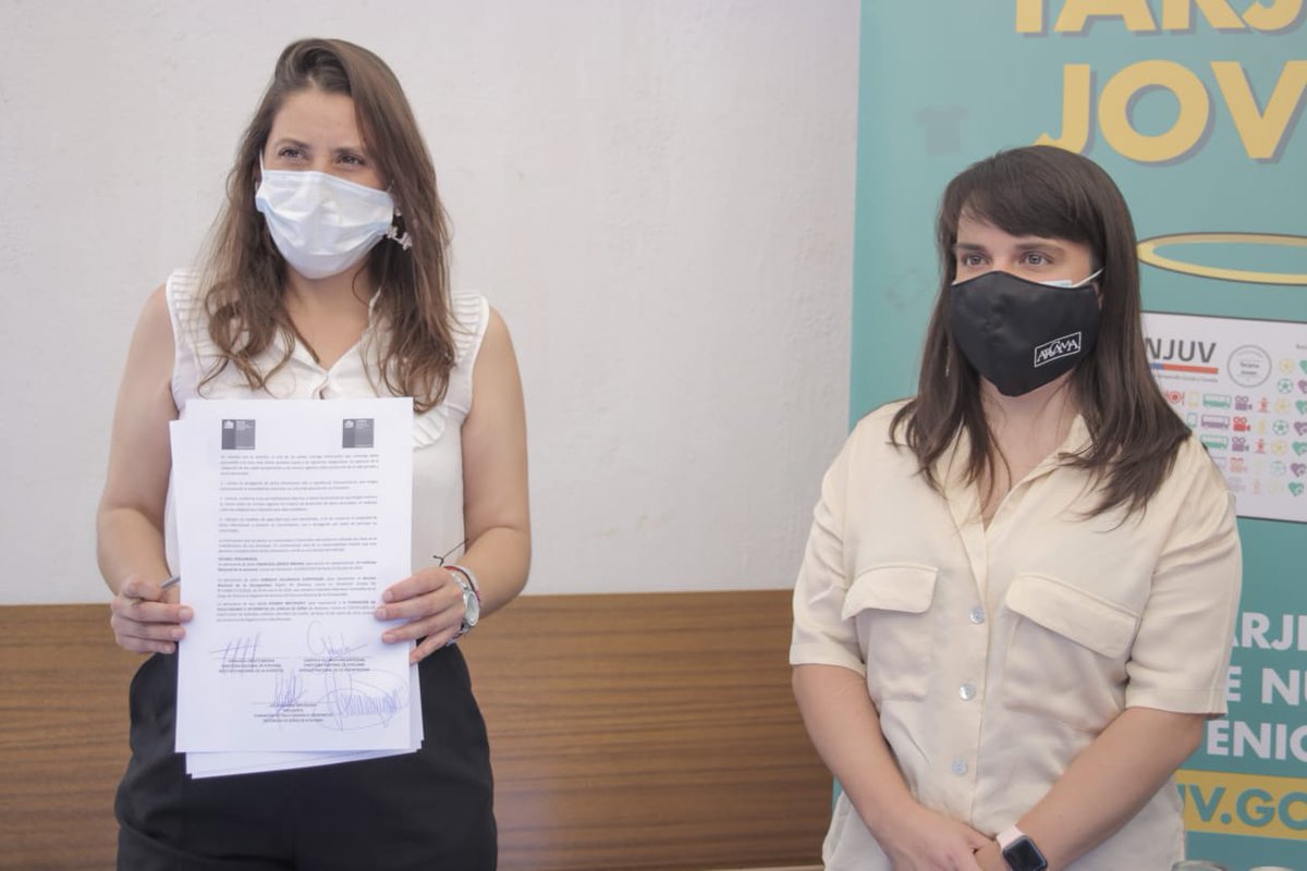 ¡Más buenas noticias para las y los jóvenes de la Región de Atacama! 🙌
Firmamos un convenio con la Fundación de Facilitadores e Intérpretes de Lengua de Señas de Atacama <a href="/FilsaFundacion/">Fundación FILSA</a> y <a href="/Senadis_Atacama/">Senadis Atacama</a> para la realización de talleres 👏👏