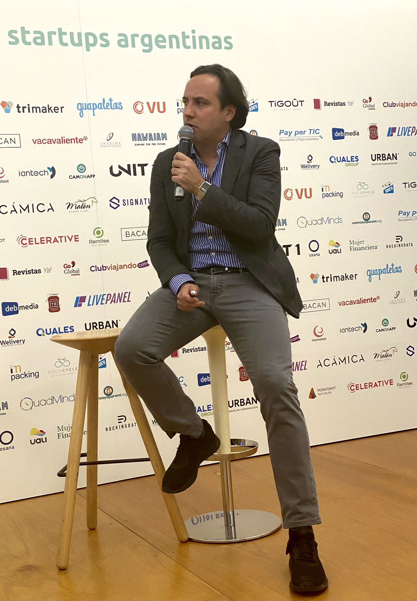 AcelerarStartup's tweet photo. ¿Hay mejor forma de acabar el día que con los consejos de @luretasp, Country General Manager &amp; EVP de @Globant? El tejido empresarial español puede parecer enrevesado, pero Luis nos quita las preocupaciones dándonos trucos para conectar mejor con el mercado de España! Gracias🙏🏼💙 https://t.co/yzrkB0OqlI