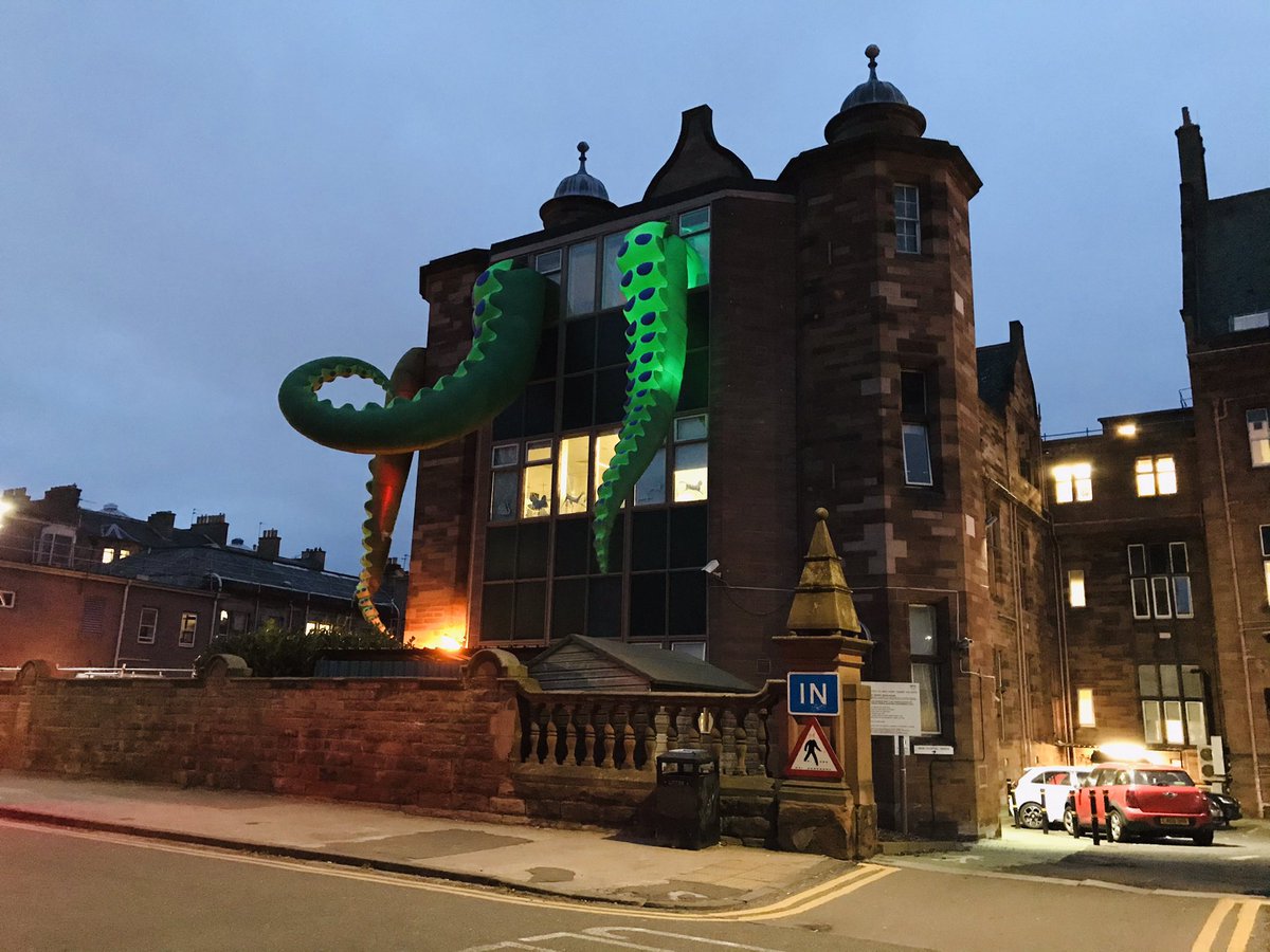 echcharity's tweet photo. Olly is leaving a light on for all the children, young people, families &amp; staff spending their last night at the Sick Kids tonight. 🐙❤️

Get a good rest and sleep tight everyone - tomorrow we move! 

#MoreThanAHospital https://t.co/DpApq1bMAK