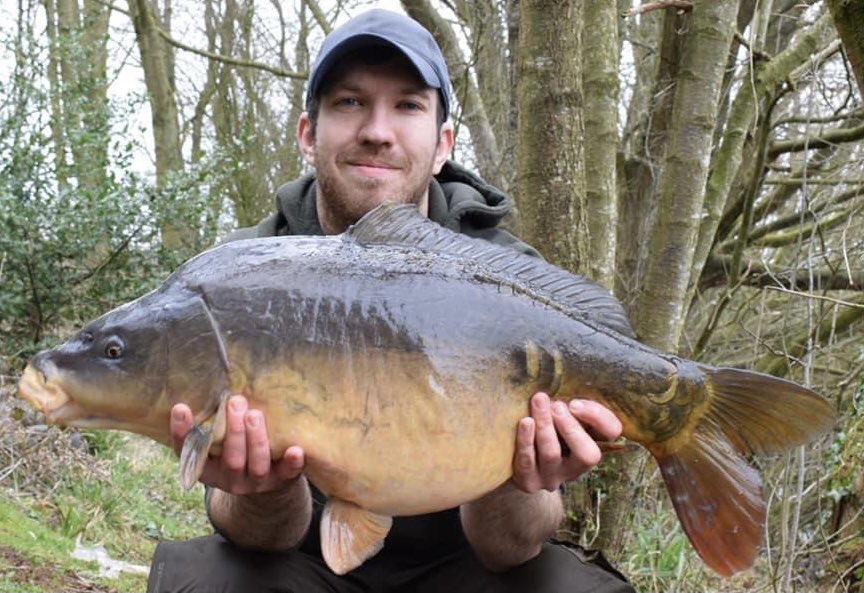 jhbaits's tweet photo. Another day trip to the syndicate on Saturday saw Scott Williamson bank another two fish. A scattering of heavily glugged Nuti-B doing the business again.

#JHBaits #nocompromiseonquality #thefuture #onlythebestcarpfood #HighAttract #Nutib #carpfishinglife #carpfishinguk #carp https://t.co/fiBfNdN3Rl