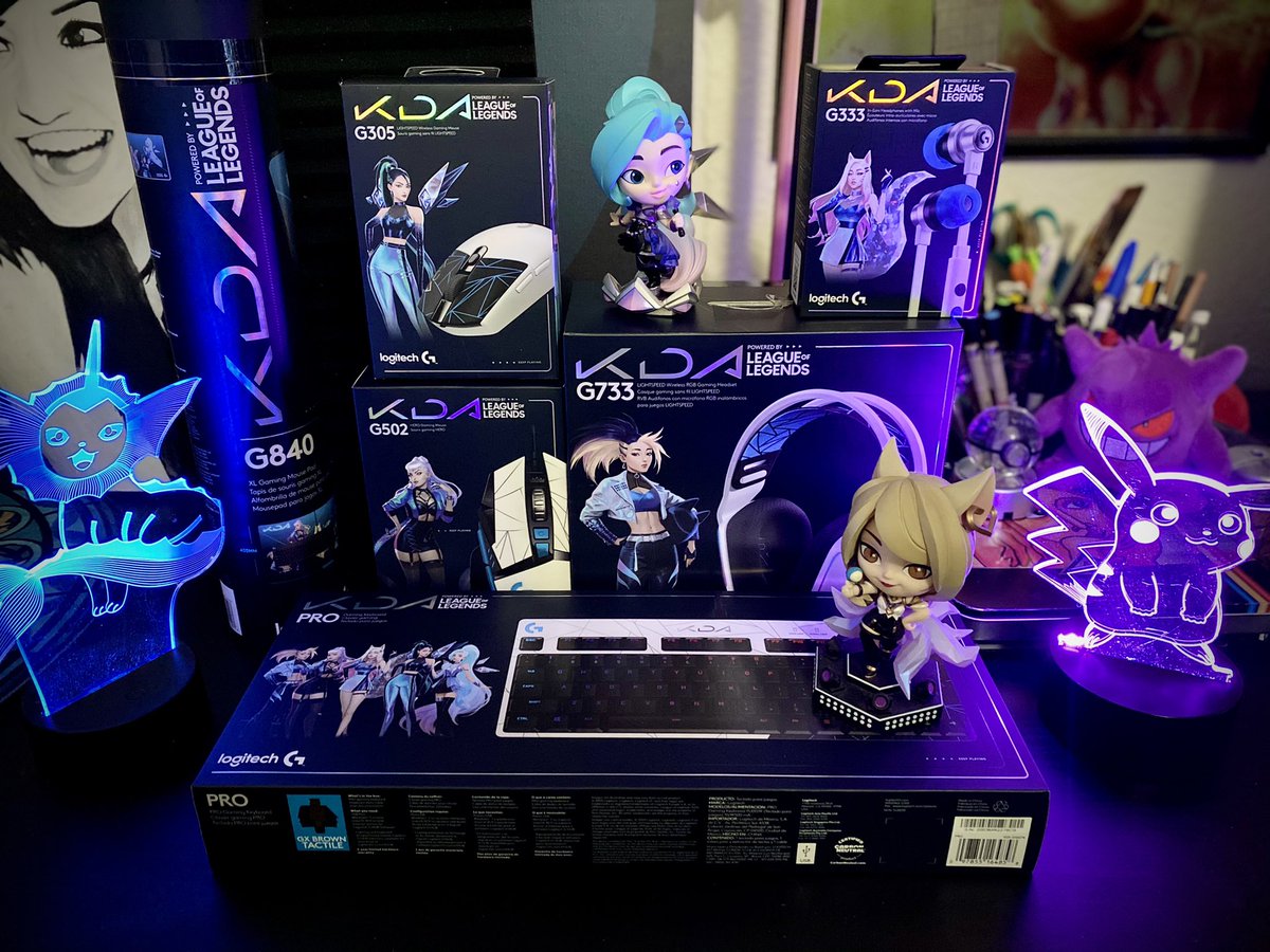 Charleemanderz's tweet photo. Huge thank you to @LogitechG for sending me the new #KDACollection ๐ญ all the packaging is so pretty!! https://t.co/wzXmy3DKDG