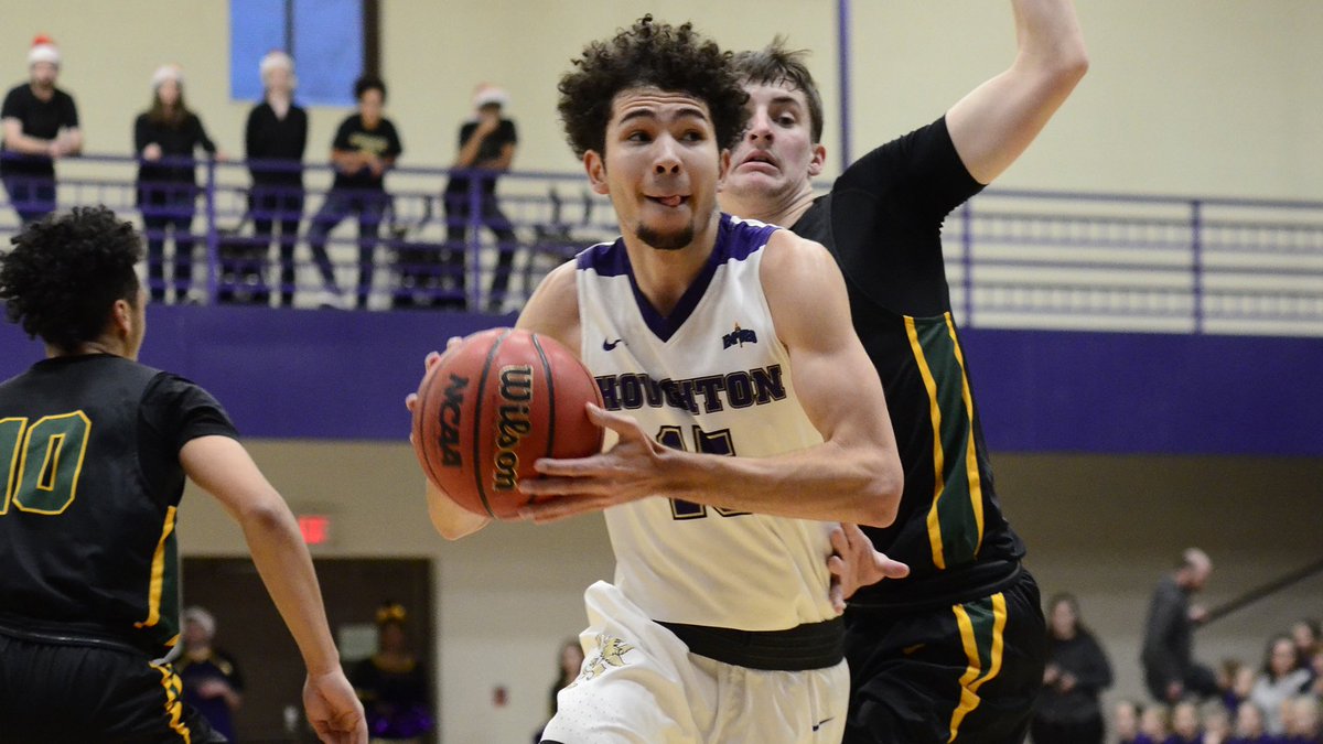 Jordan Holmes 
Houghton College, Forward 2017-2021