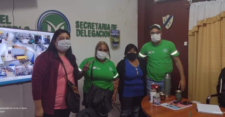 Mauriciocanosa's tweet photo. Nos gusta reunirnos con gente que se preocupa por el otro. Grandes compañeras de la vida social Merlense. #GustavoMenendez #NuncaParamos https://t.co/NP87WFZtjE