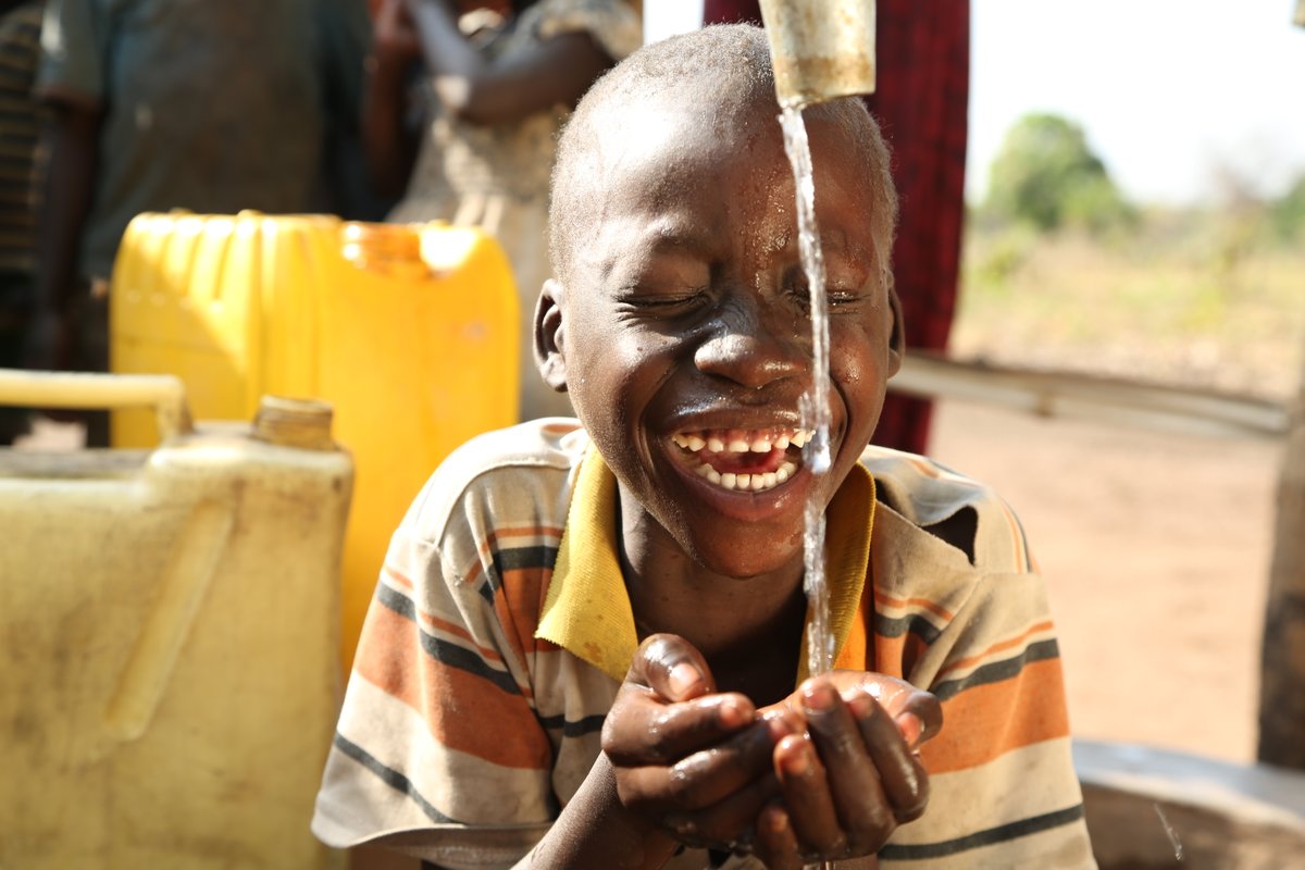 neverthirst's tweet photo. For every dollar invested in water and sanitation, there is a $4.30 ROI in reduced health care costs for individuals and societies around the world. #WORLDWATERDAY

Give with lasting impact at https://t.co/OAnsLGV2dG 💧 https://t.co/gLUdoJFi5T