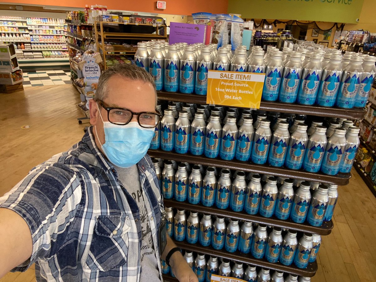GreenSpoonSales's tweet photo. Toasting to #worldwaterday2021 with @proud_source  shelfies from our Mid-Atlantic Territory Manager, Denis! Keep the promo displays flowing! #greenspoonsales https://t.co/G0eBPPAnkv