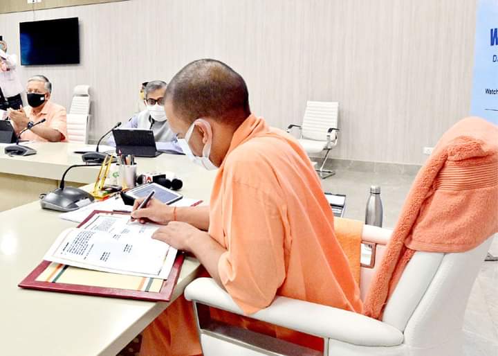 Primary and Junior Highschool will remain close from 24 to 31 March on the occasion of Holi,CM yogi has taken the decision in a  high-level meeting organised on Monday.