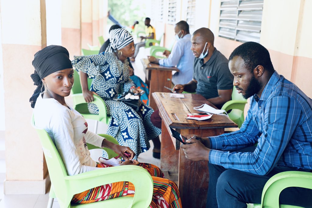 YouthconnektGN's tweet photo. #HauteGuinée
Fin des opérations d’identification des projets des jeunes femmes entrepreneures à #Kankan et #Karifamoriah
🎯Au suivant 👉🏿 cap sur #Kouroussa
#YouthConnektforWomen #Digital #Entreprendre #Innover #MondeRural #Women #600femmes #Mentorat #Formation https://t.co/JlD1V1lveh