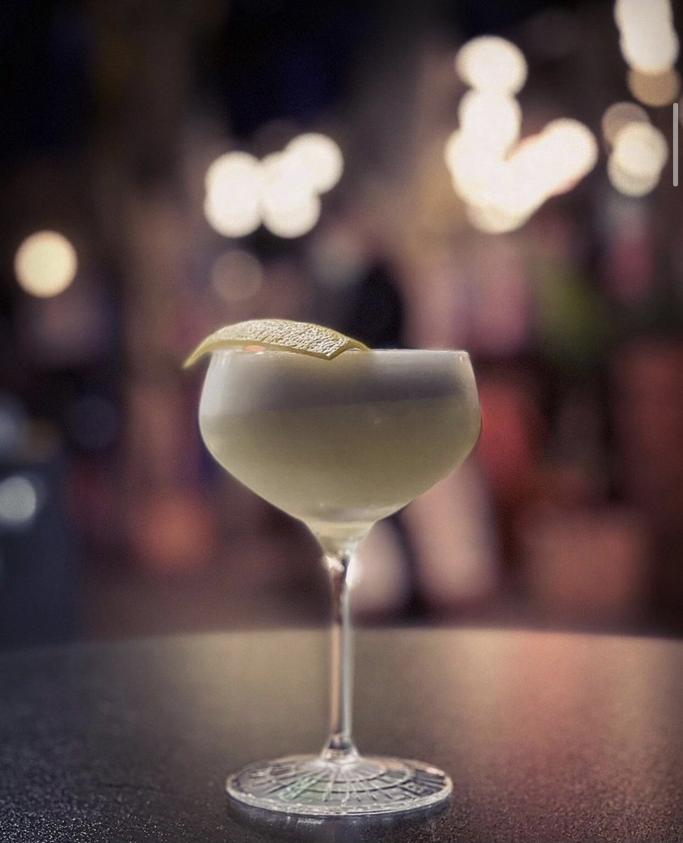 Ebra #Gin Sour at one of our favorite spots on Union Street in #SanFrancisco🥳