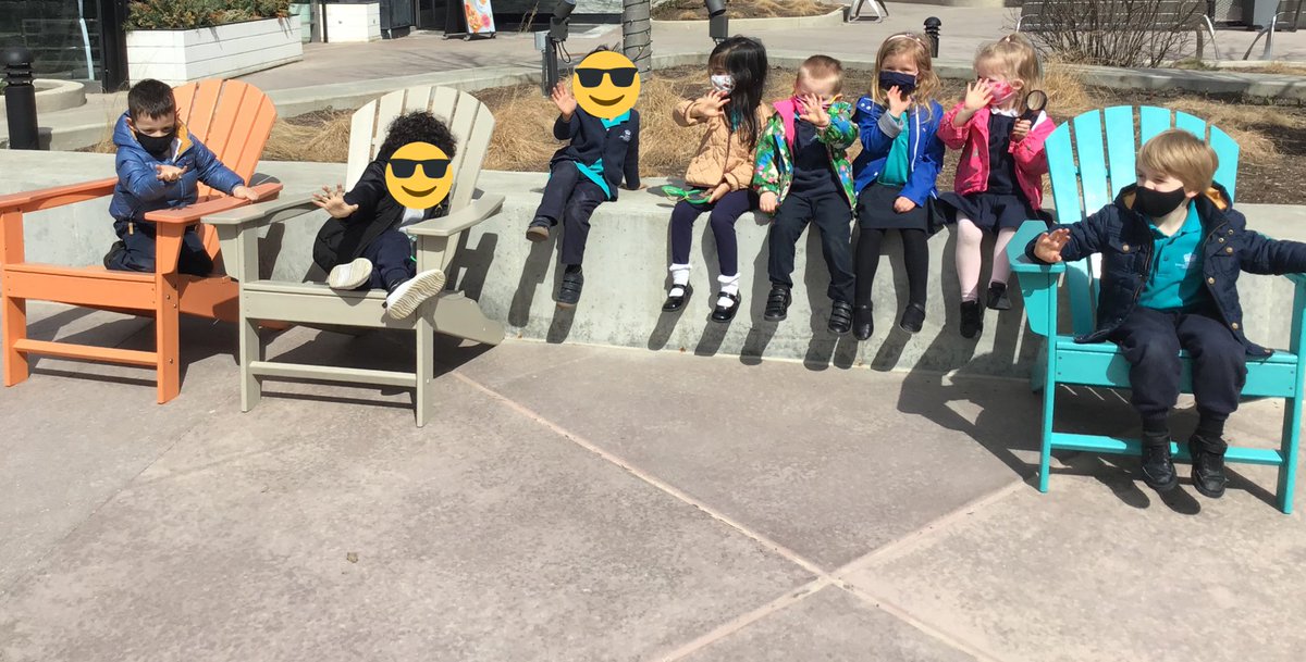 BISCLPNursery's tweet image. The #Friendlyfoxes have been looking for signs of Spring outside and photographing their discoveries #spring #outdoorlearning @BISCLincolnPark